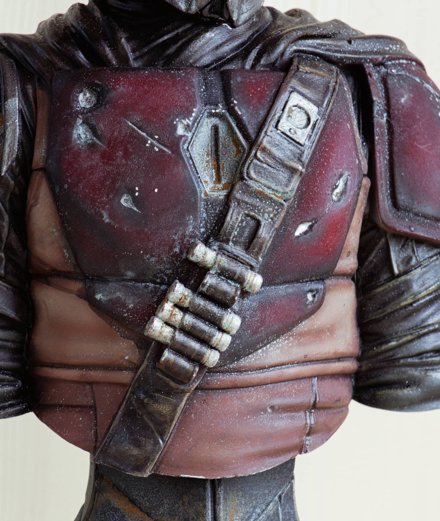 Mandalorian Bust with Grogu - Star Wars