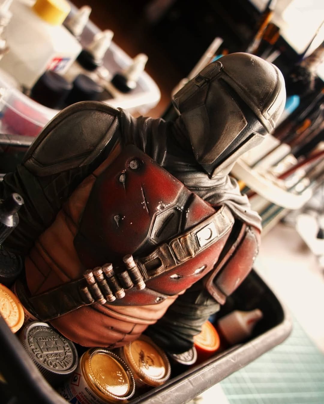 Mandalorian Bust with Grogu - Star Wars